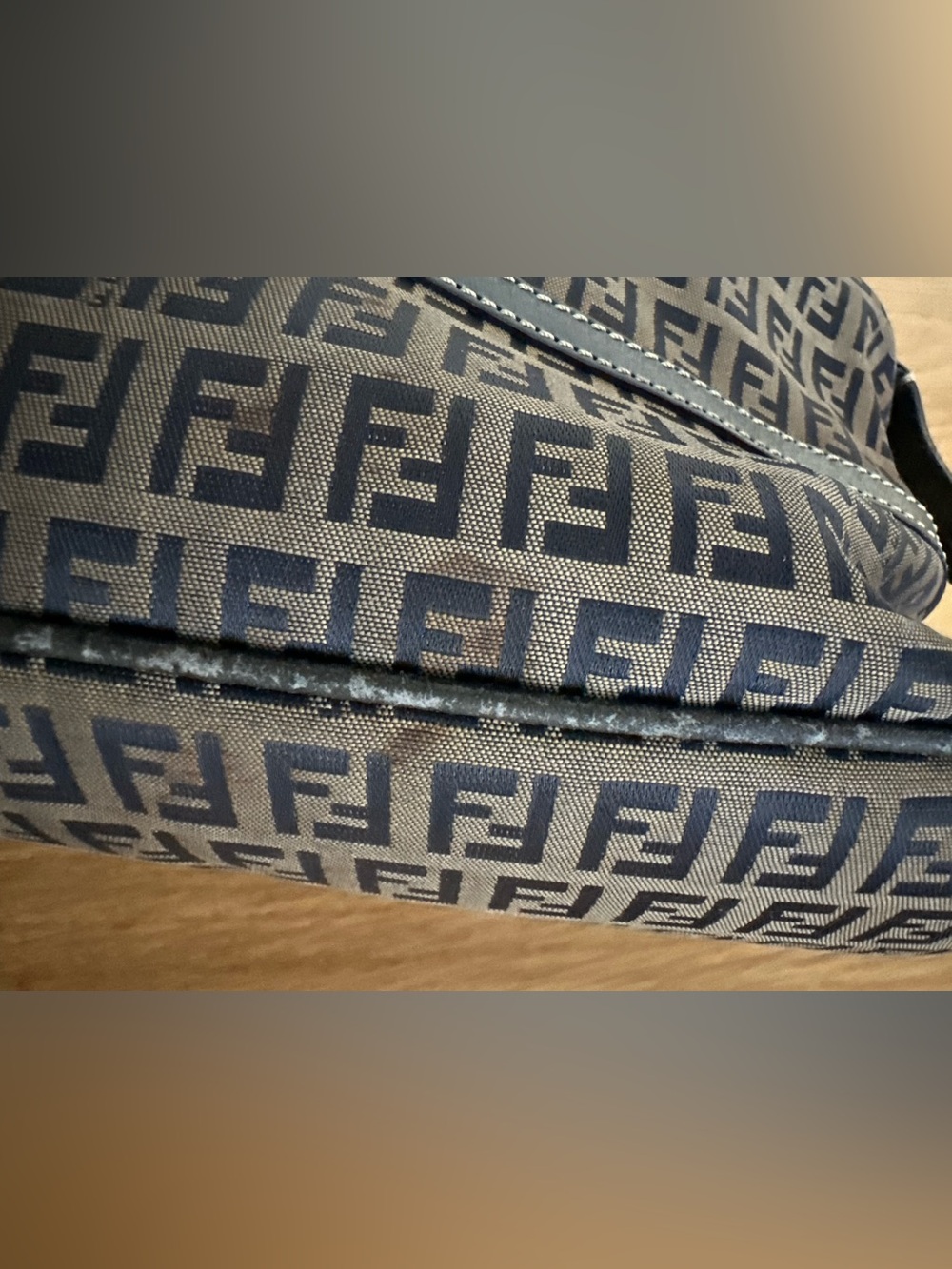 Fendi Shoulder Bag - Picture 6 of 8